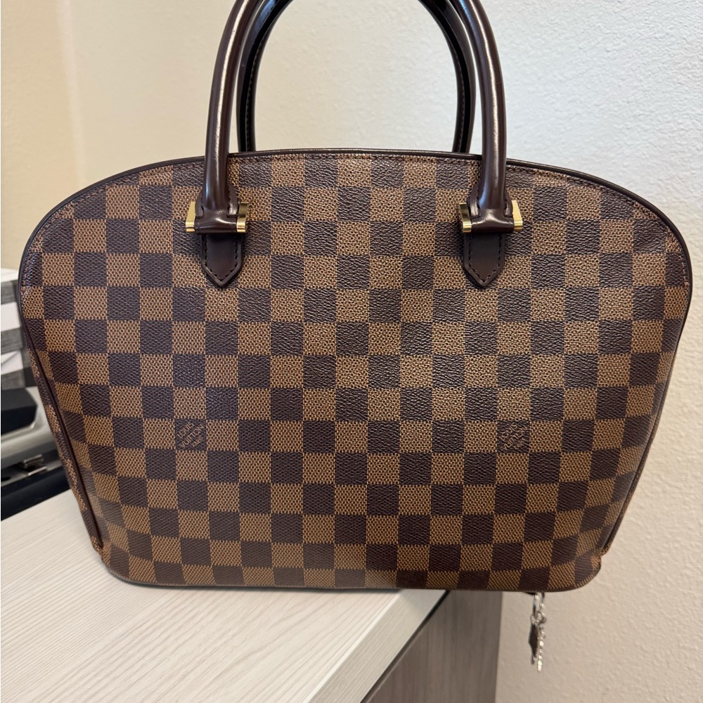 Louis Vuitton Damier Ebene Handbag - Picture 5 of 12